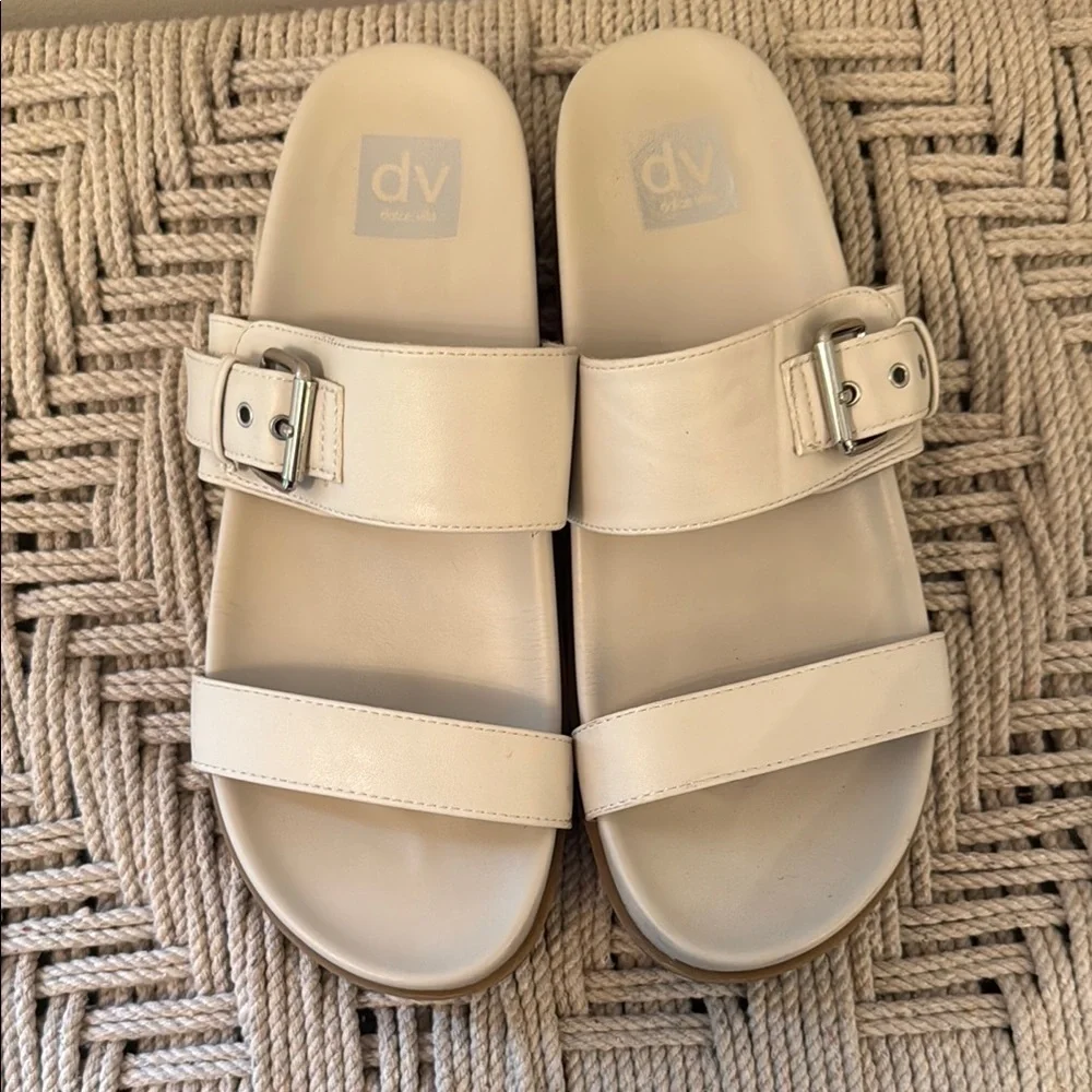 dv Dolce Vita Women 8.5 Taupe Annie Platform Two Strap Buckle Slip On Sandal